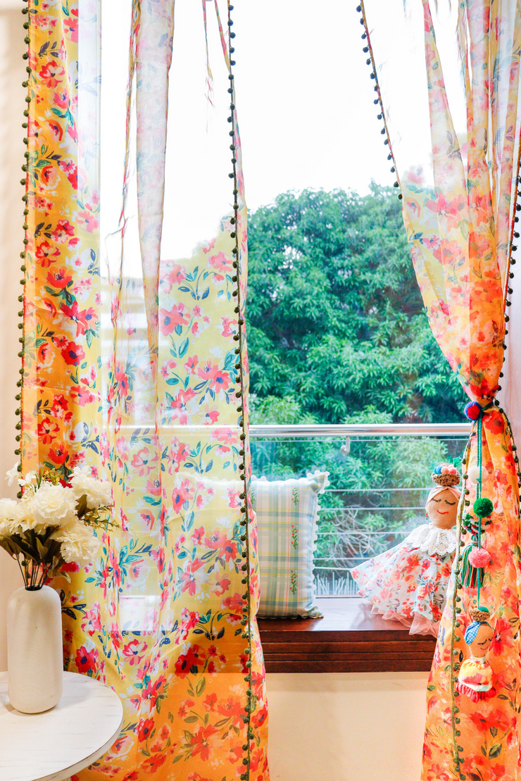 Sunshine floral curtain – Design station