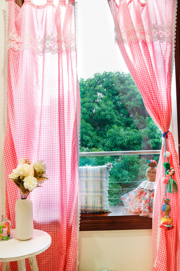 Candy check and striped curtain