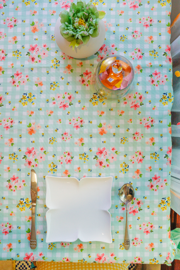 Multichecks flora table cover