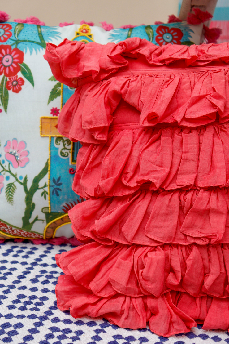 Palenquera frill cushion