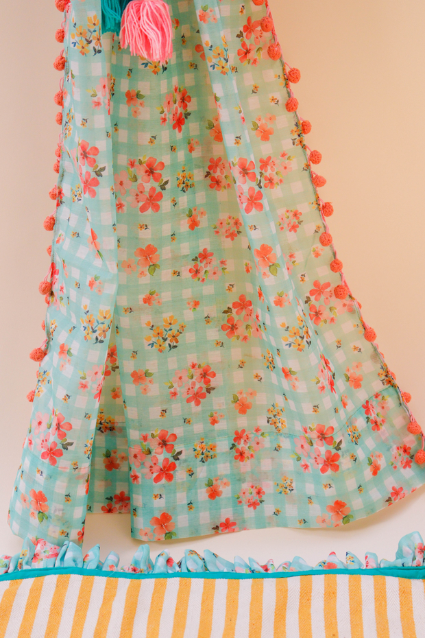 Soft floral checkered curtain