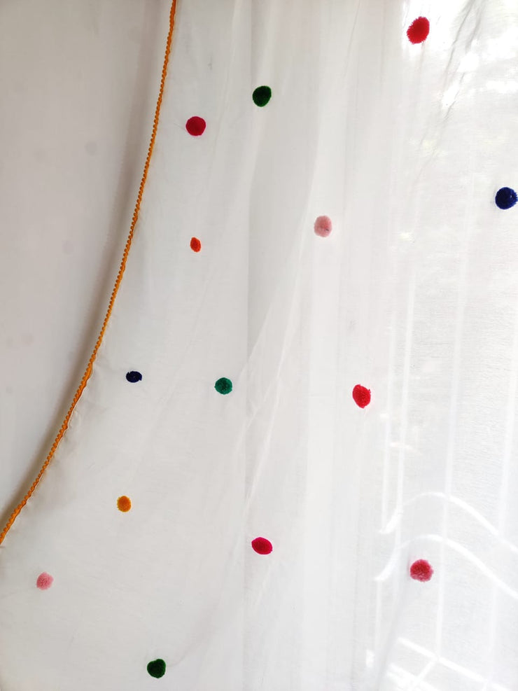 Pompom Glaze Curtain