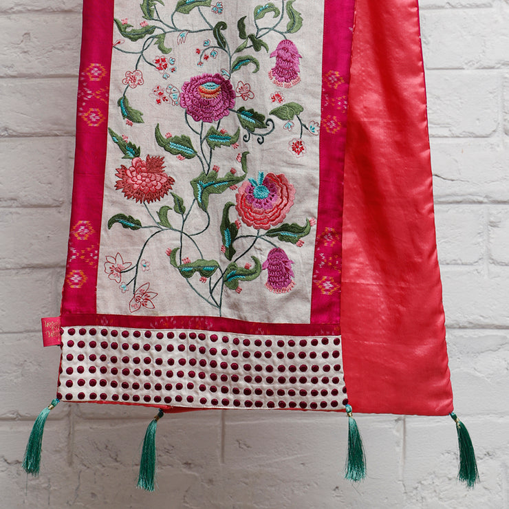 Vintage Bloom Embroidered Table Runner