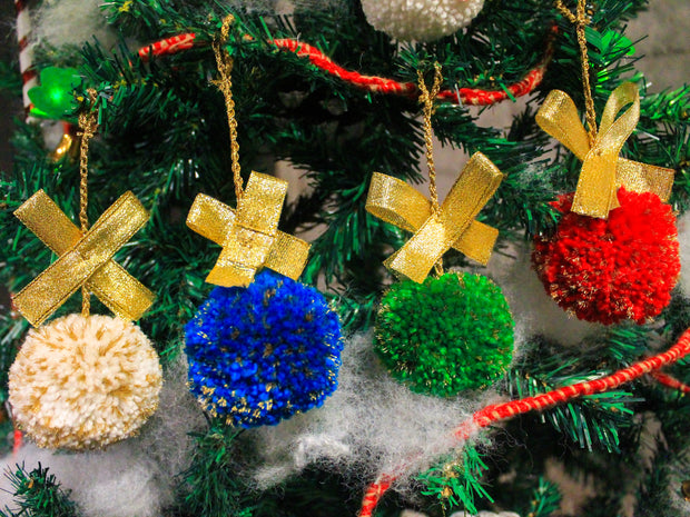 Christmas Tree Hanging Pompom Balls