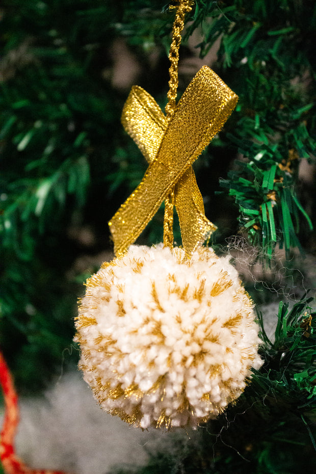 Christmas Tree Hanging Pompom Balls