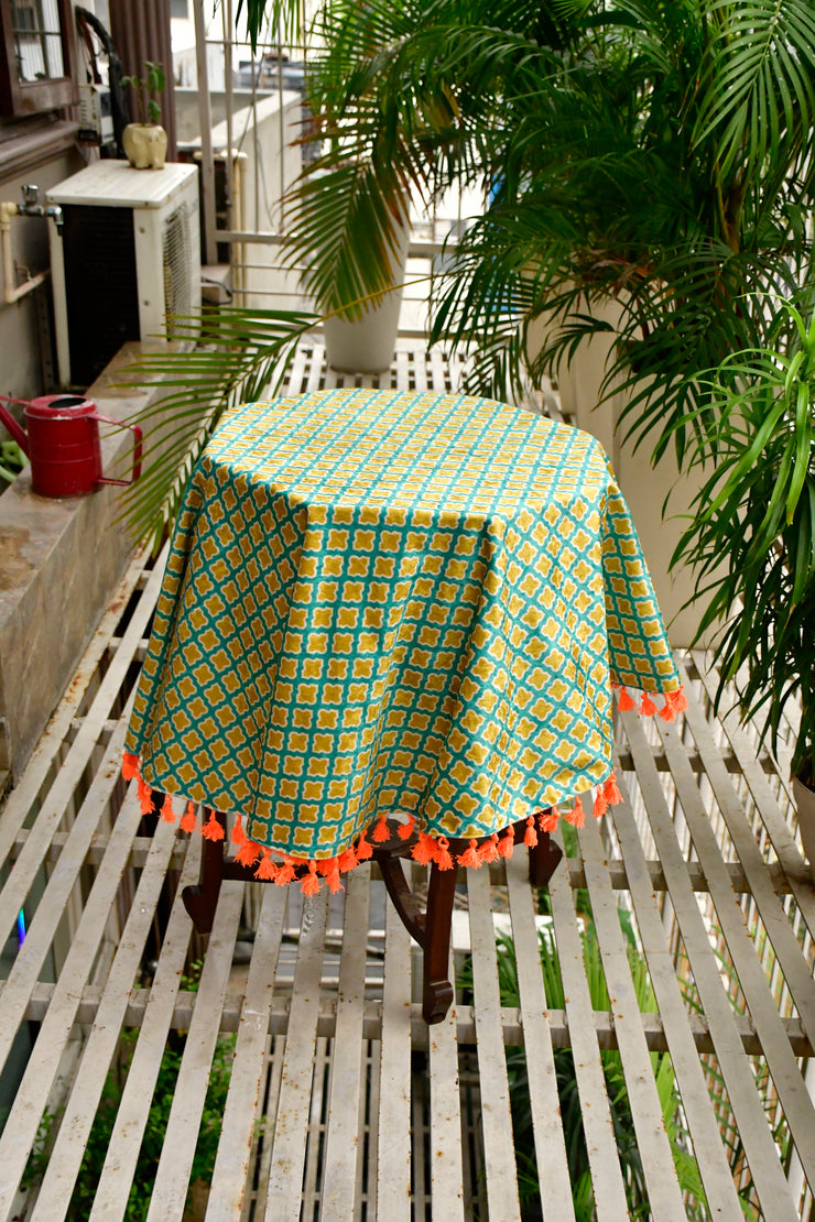 Trellis Print Round Table Cover