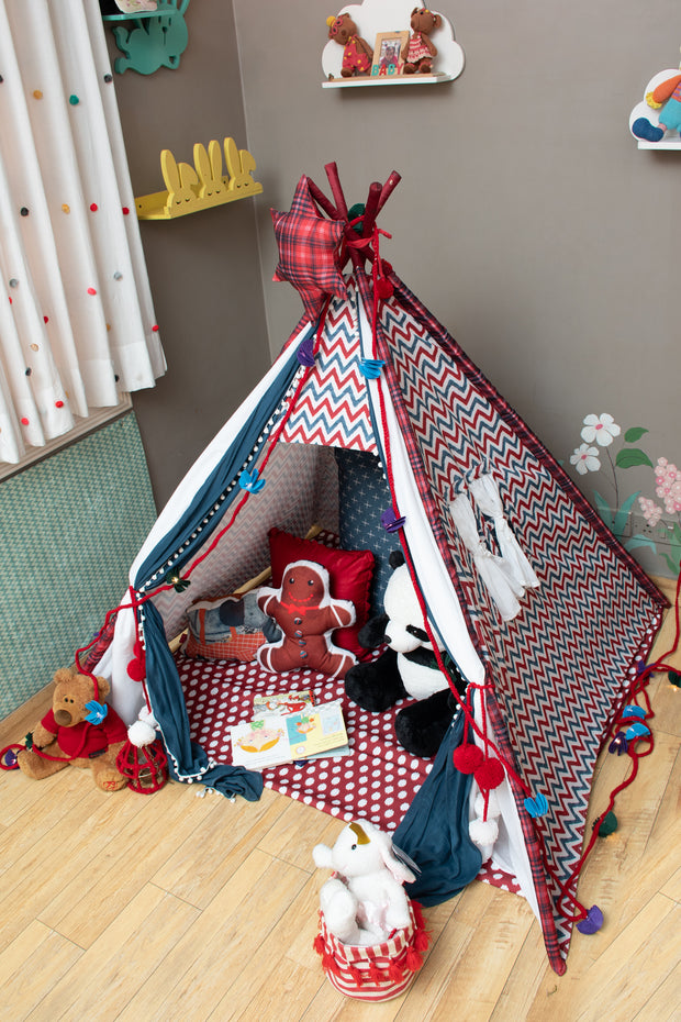 Holiday Tent House